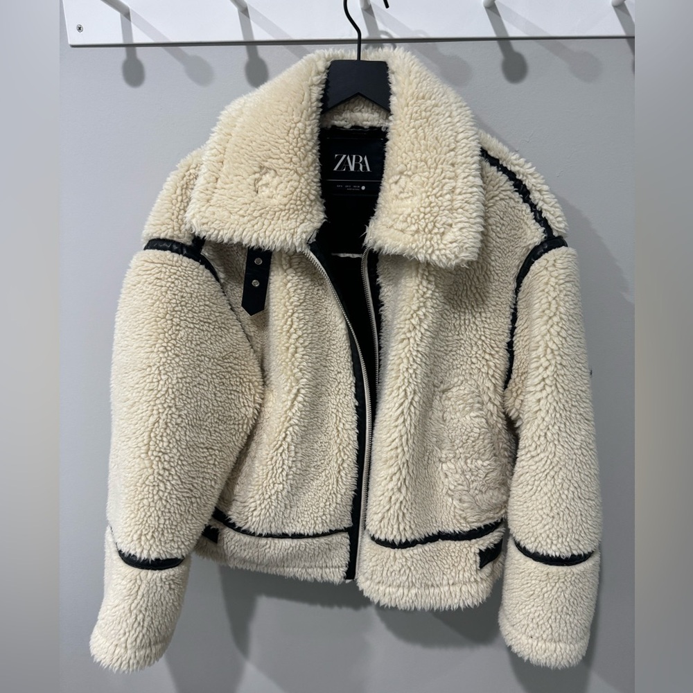 Zara sherpa jacket
